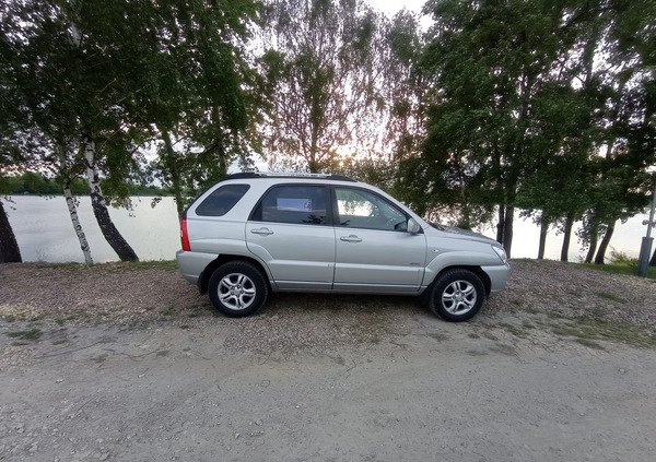 Kia Sportage cena 18900 przebieg: 240000, rok produkcji 2006 z Trzebnica małe 326